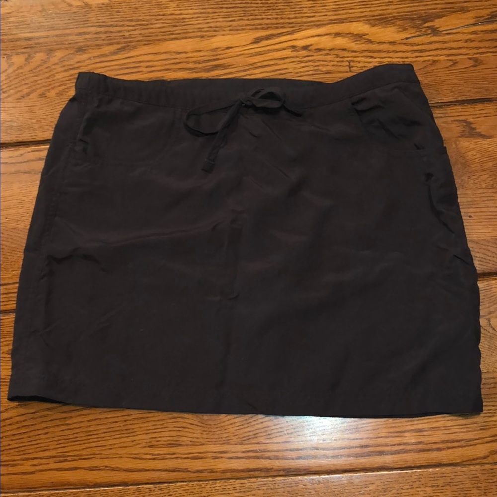 L.L. Bean Women’s Black Cover Up Skirt, Size M